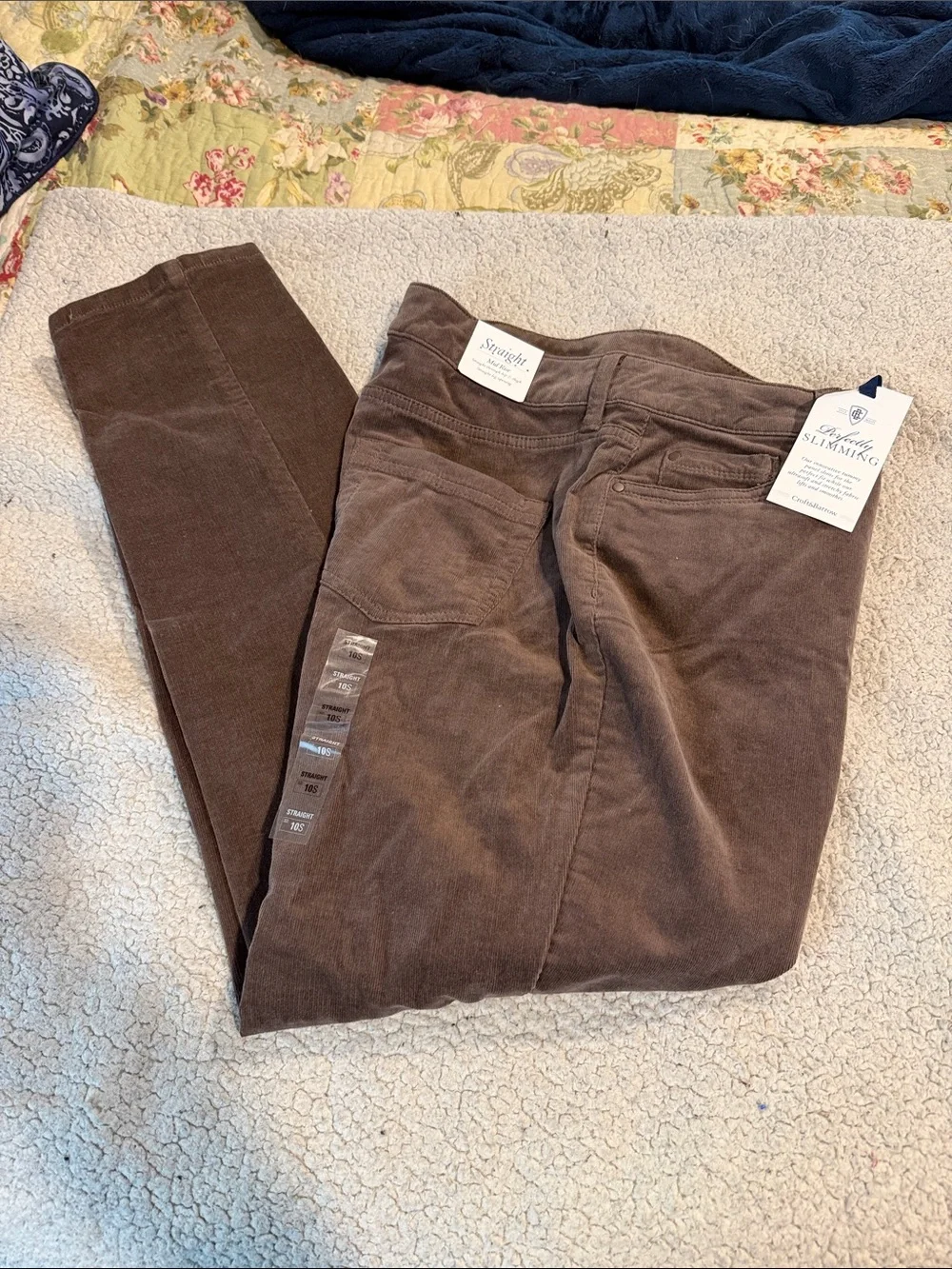 croft & barrow Women's Mid-Rise Straight Leg Corduroy Pants in Brown